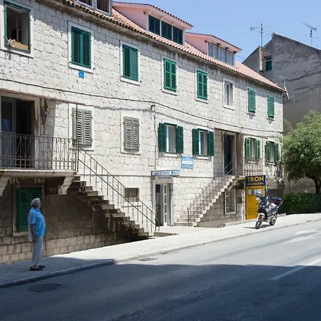 Apartment Milardovic In The Centre Split