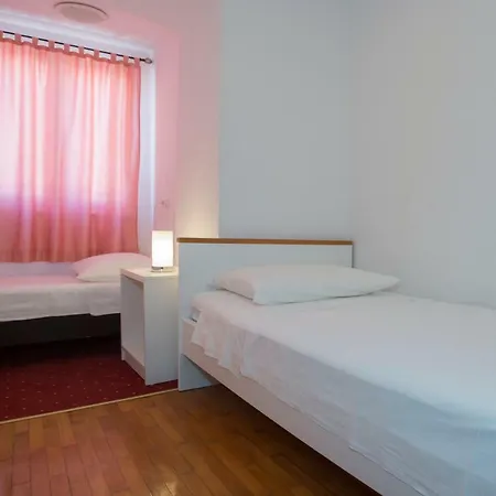 Milardovic In The Centre Appartement